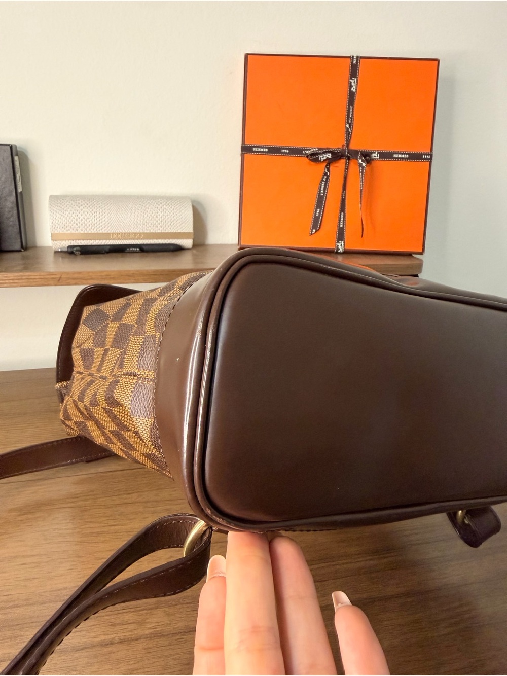AUTHENTIC - Louis Vuitton Damier Ebene Soho Backback - Picture 8 of 15